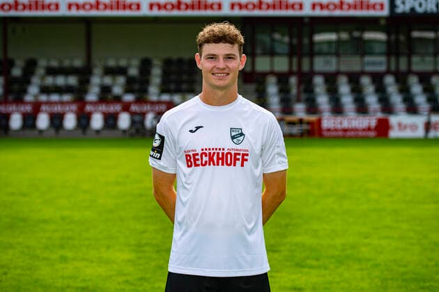 Julian Schwermann; Club Verl 1924; 3.Liga, Porträttermin 2020 2021, Copyright: xChristopherxNeundorfx xKirchner-Mediax