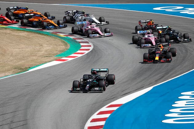 Sport Bilder des Tages Motorsports: FIA Formula One World Championship, WM, Weltmeisterschaft 2020, Grand Prix of Spain Motorsports: FIA Formula One World Championship 2020, Grand Prix of Spain, Start, 44 Lewis Hamilton (GBR, Mercedes-AMG Petronas Formula One Team), 33 Max Verstappen (NLD, Aston Martin Red Bull Racing), 18 Lance Stroll (CAN, BWT Racing Point F1 Team), 77 Valtteri Bottas (FIN, Mercedes-AMG Petronas Formula One Team), 23 Alexander Albon (THA, Aston Martin Red Bull Racing), 11 Sergio Perez (MEX, BWT Racing Point F1 Team),