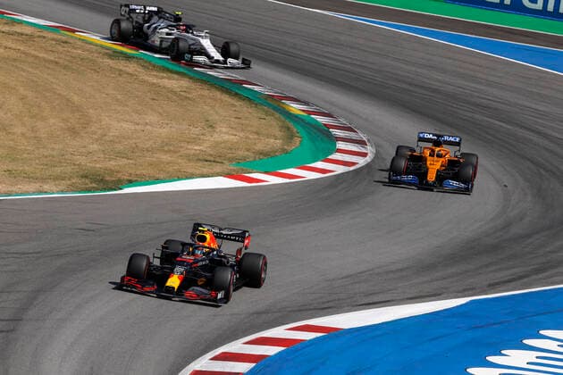 Motorsports: FIA Formula One World Championship, WM, Weltmeisterschaft 2020, Grand Prix of Spain, 23 Alexander Albon (THA, Aston Martin Red Bull Racing), 55 Carlos Sainz (ESP, McLaren F1 Team), 10 Pierre Gasly (FRA, Scuderia AlphaTauri Honda), Barcelona Spain