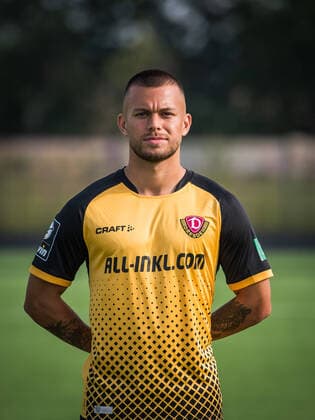 Sascha Horvarth; Porträtfotos der SG Dynamo Dresden; Fußball, Fussball, 3. Liga, Saison 2020 2021, Kopf, Kopffoto, Porträt, Portrait, AOK Plus Walter-Fritzsch-Akademie Dresden; 14. August 2020;