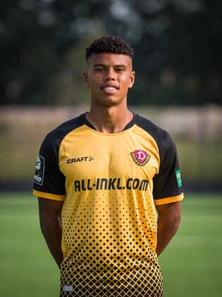 Ransford-Yeboah Königsdörffer (Koenigsdoerffer); Porträtfotos der SG Dynamo Dresden; Fußball, Fussball, 3. Liga, Saison 2020 2021, Kopf, Kopffoto, Porträt, Portrait, AOK Plus Walter-Fritzsch-Akademie Dresden; 14. August 2020;