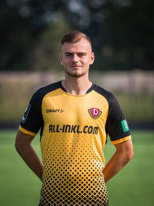 Max Kulke; Porträtfotos der SG Dynamo Dresden; Fußball, Fussball, 3. Liga, Saison 2020 2021, Kopf, Kopffoto, Porträt, Portrait, AOK Plus Walter-Fritzsch-Akademie Dresden; 14. August 2020;