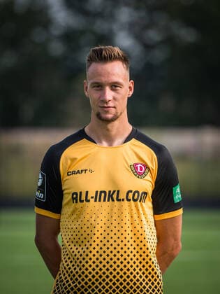 Tim Knipping; Porträtfotos der SG Dynamo Dresden; Fußball, Fussball, 3. Liga, Saison 2020 2021, Kopf, Kopffoto, Porträt, Portrait, AOK Plus Walter-Fritzsch-Akademie Dresden; 14. August 2020;