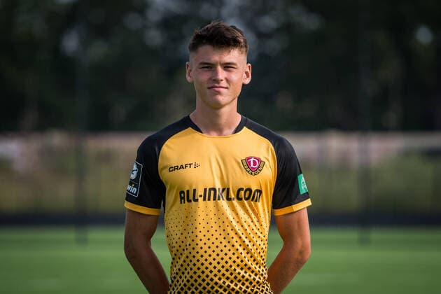 Maximilian Großer (Grosser); Porträtfotos der SG Dynamo Dresden; Fußball, Fussball, 3. Liga, Saison 2020 2021, Kopf, Kopffoto, Porträt, Portrait, AOK Plus Walter-Fritzsch-Akademie Dresden; 14. August 2020;