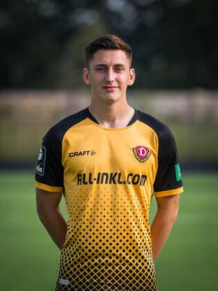 Jonathan Meier; Porträtfotos der SG Dynamo Dresden; Fußball, Fussball, 3. Liga, Saison 2020 2021, Kopf, Kopffoto, Porträt, Portrait, AOK Plus Walter-Fritzsch-Akademie Dresden; 14. August 2020;