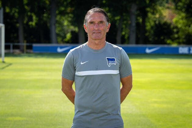Sport Bilder des Tages Fussball Berlin 17.08.2020 Saison 2020 2021 1. BL DFL Hertha BSC Berlin Porträttermin 2020 2021 Bruno Labbadia (Hertha BSC, Trainer)
