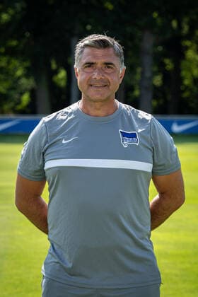 Fussball Berlin 17.08.2020 Saison 2020 2021 1. BL DFL Hertha BSC Berlin Porträttermin 2020 2021 Eddy Sözer (Hertha BSC, Co-Trainer, Assistenztrainer)