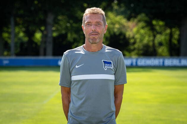 Fussball Berlin 17.08.2020 Saison 2020 2021 1. BL DFL Hertha BSC Berlin Porträttermin 2020 2021 Dr. Klaus Neye (Hertha BSC, Arzt)
