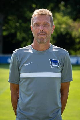Fussball Berlin 17.08.2020 Saison 2020 2021 1. BL DFL Hertha BSC Berlin Porträttermin 2020 2021 Dr. Klaus Neye (Hertha BSC, Arzt)
