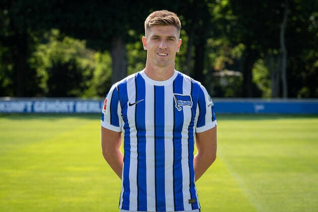 Fussball Berlin 17.08.2020 Saison 2020 2021 1. BL DFL Hertha BSC Berlin Porträttermin 2020 2021 Krzysztof Piatek (Hertha BSC, No.07)
