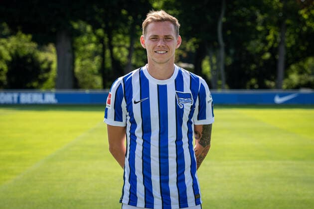 Fussball Berlin 17.08.2020 Saison 2020 2021 1. BL DFL Hertha BSC Berlin Porträttermin 2020 2021 Ondrej Duda (Hertha BSC, No.10)
