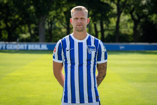 Fussball Berlin 17.08.2020 Saison 2020 2021 1. BL DFL Hertha BSC Berlin Porträttermin 2020 2021 Arne Maier (Hertha BSC, No.23)