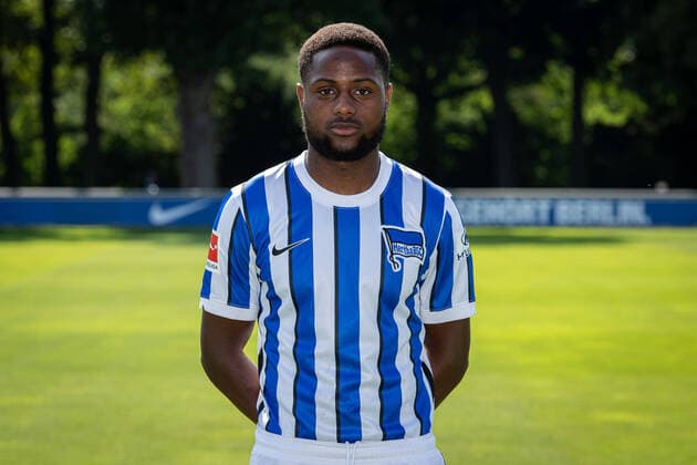 Fussball Berlin 17.08.2020 Saison 2020 2021 1. BL DFL Hertha BSC Berlin Porträttermin 2020 2021 Deyovaisio Zeefuik (Hertha BSC, No.42)