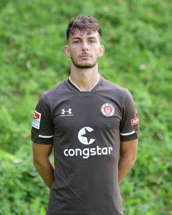 Leart Paqarada (St.Pauli) 17.08.20, Hamburg, Media Day, FC St.Pauli, Fussball, GER, Saison 2020 2021, 2. Bundesliga, Mannschaftsfototermin, Porträt Termin Witters Pool via Thorsten Baering EDITORIAL USE ONLY