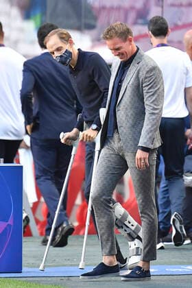 Fussball Champions League Halbfinale RB Leipzig - Paris St. Germain Trainer Thomas TUCHEL l. (PSG) mit Trainer Julian NAGELSMANN (L) vor dem SPiel, Fussball Champions League, Halbfinale, RB Leipzig (L) - Paris St. Germain (PSG), am 18.08.2020 im Estadio da Luz in Lissabon Portugal. FOTO: Frank Hoermann SVEN SIMON Pool NO use of any use photographs as image sequences and or quasi-video Editorial Use ONLY National and International News Agencies OUT Lissabon Estadio da Luz Portugal