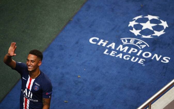 FOOTBALL : RB Leipzig vs Paris Saint Germain - 1 2 - Phase finale - UEFA Ligue des Champions - Final 8 - Lisbonne - 18 08 2020 LISBON, PORTUGAL - AUGUST 18: Thilo Kehrer of Paris Saint-Germain celebrates victory as he walks off the pitch after the UEFA Champions League Semi Final match between RB Leipzig and Paris Saint-Germain F.C at Estadio do Lisboa e Benfica on August 18, 2020 in Lisbon, Portugal. (Photo by Julian Finney - UEFA UEFA via Getty Images) Lisbonne Portugal