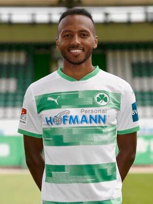 SpVgg Spielvereinigung Greuther Fürth ( Kleeblatt ) - Saison 2020 2021 - Fototermin Porträttermin - - Julian Green (37, SpVgg Greuther Fürth ) Einzelbild Einzelfoto Portrait Porträt Kopfbild