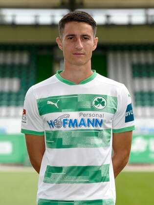 SpVgg Spielvereinigung Greuther Fürth ( Kleeblatt ) - Saison 2020 2021 - Fototermin Porträttermin - - Marco Meyerhöfer Meyerhoefer (18, SpVgg Greuther Fürth ) Einzelbild Einzelfoto Portrait Porträt Kopfbild
