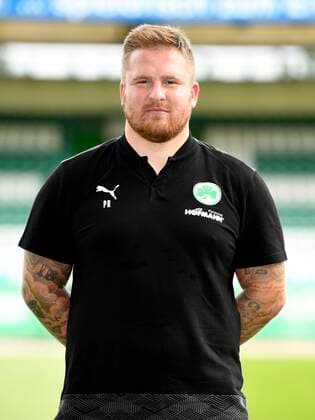 SpVgg Spielvereinigung Greuther Fürth ( Kleeblatt ) - Saison 2020 2021 - Fototermin Porträttermin - - Patrick Rutte (Physio SpVgg Greuther Fürth ) Einzelbild Einzelfoto Portrait Porträt Kopfbild