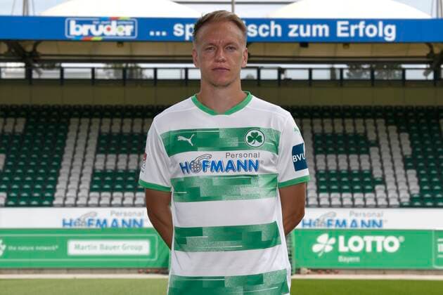 SpVgg Spielvereinigung Greuther Fürth ( Kleeblatt ) - Saison 2020 2021 - Fototermin Porträttermin - - Havard Nielsen (16, SpVgg Greuther Fürth ) Einzelbild Einzelfoto Portrait Porträt Kopfbild