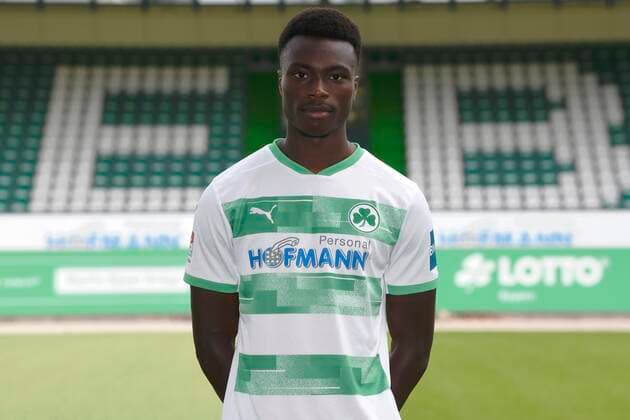 SpVgg Spielvereinigung Greuther Fürth ( Kleeblatt ) - Saison 2020 2021 - Fototermin Porträttermin - - Dickson Abiama (19, SpVgg Greuther Fürth ) Einzelbild Einzelfoto Portrait Porträt Kopfbild