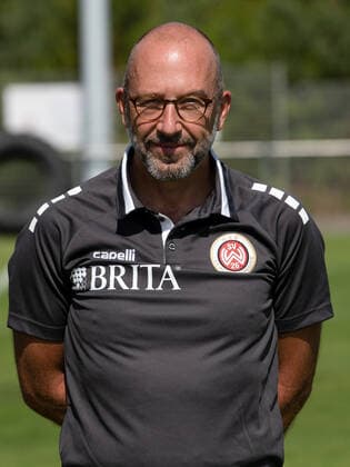 19.08.2020, xjhx, Fussball 3.Liga, SV Wehen Wiesbaden - Fototermin Saison 2020 21 emspor, PortraÌˆttermin 2020 2021, Dr. Achim Bitschnau (Mannschaftsarzt) Wiesbaden