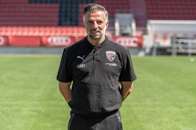Cheftrainer Tomas Oral (FCI) ; FC Ingolstadt 04; 3.Liga, Porträttermin 2020 2021 3. Liga - FC Ingolstadt 04 Saison 2020 2021 Porträttermin 2020 2021