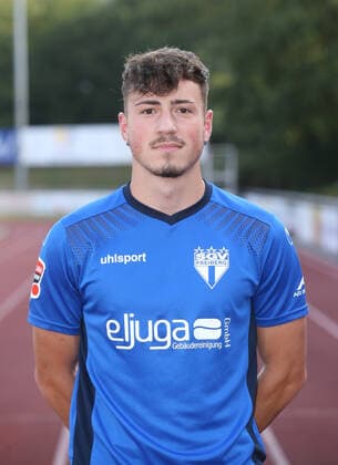 Flamur Berisha . Fototermin SGV Freiberg 2020-2021 . Freiberg, GER, 10.08.2020 ,Fussball Oberliga Baden-Württemberg 2019 2020 .
