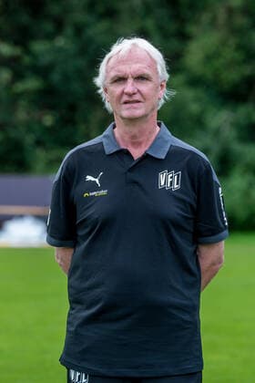 VfL Osnabrück, Portraittermin 2020 2021 22.08.2020, Romantik Hotel Aselager Mühle, Herzlake, VfL Osnabrück, Portraittermin 2020 2021 Psychologe Manfred Glüsenkamp; VfL Osnabrück, 2. BL, Portraittermin 2020 2021