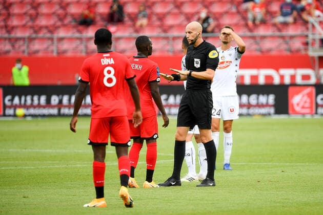 Eric WATTELLIER (ARBITRE) FOOTBALL : Dijon vs Angers - Ligue 1 Uber Eats - 22 08 2020 FEP Panoramic 