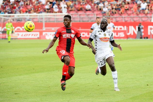 22 SADA THIOUB (SCO) - 19 AHMAD NGOUYAMSA (DIJ) FOOTBALL : Dijon vs Angers - Ligue 1 Uber Eats - 22 08 2020 FEP Panoramic 
