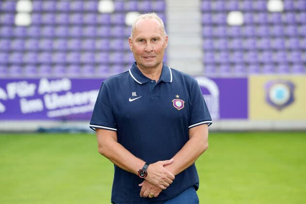 Teampraesentation Erz.Aue Fussball 2.Bundesliga Präsident Helge Leonhardt; FC Erzgebirge Aue; 2.Bundesliga, Porträttermin 2020 2021 , Aue, 22.08.2020, Erzgebirgsstadion, Fussball ,
