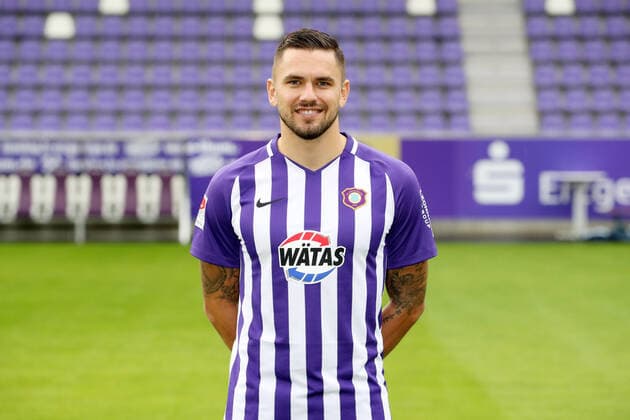 Teampraesentation Erz.Aue Fussball 2.Bundesliga Pascal Testroet; FC Erzgebirge Aue; 2.Bundesliga, Porträttermin 2020 2021 , Aue, 22.08.2020, Erzgebirgsstadion, Fussball ,