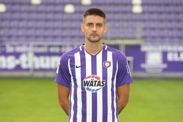 Teampraesentation Erz.Aue Fussball 2.Bundesliga Dimitrij Nazarov; FC Erzgebirge Aue; 2.Bundesliga, Porträttermin 2020 2021 , Aue, 22.08.2020, Erzgebirgsstadion, Fussball ,