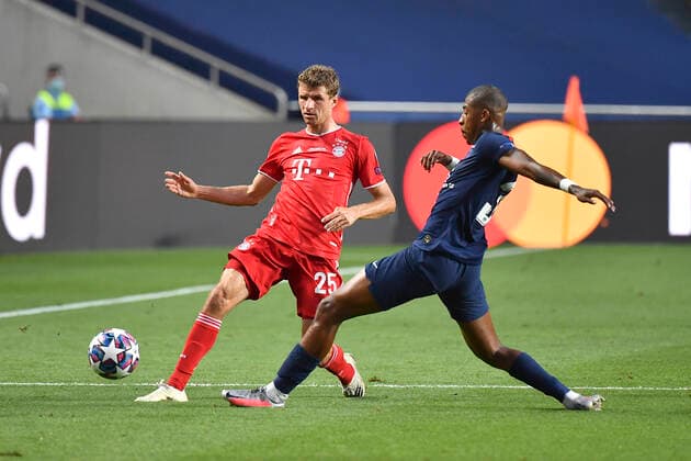 Sport Bilder des Tages Fussball Champions League Finale Paris St. Germain - Bayern Muenchen Thomas MUELLER l. (Müller, M) gegen Presnel KIMPEMBE (PSG), Fussball Champions League, Finale, FC Bayern Muenchen (M) - Paris St. Germain (PSG), am 23.08.2020 im Estadio da Luz in Lissabon Portugal. FOTO: Frank Hoermann SVEN SIMON Pool NO use of any use photographs as image sequences and or quasi-video Editorial Use ONLY National and International News Agencies OUT Lissabon Estadio da Luz Portugal