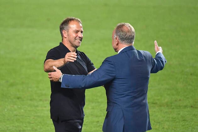Fussball Champions League Finale Paris St. Germain - Bayern Muenchen Schlussjubel M,v.l. Trainer Hans-Dieter Hansi FLICK (M), Karl-Heinz RUMMENIGGE (Vorstandsvorsitzender, M) Fussball Champions League, Finale, Paris St. Germain (PSG) - FC Bayern Muenchen (M), am 23.08.2020 im Estadio da Luz in Lissabon Portugal. FOTO: Frank Hoermann SVEN SIMON Pool NO use of any use photographs as image sequences and or quasi-video Editorial Use ONLY National and International News Agencies OUT Lissabon Estadio da Luz Portugal