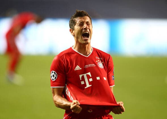 FOOTBALL : Paris Saint Germain vs Bayern Munich - Finale - UEFA Ligue des Champions - 23 08 2020 LISBON, PORTUGAL - AUGUST 23: Robert Lewandowski of FC Bayern Munich celebrates following his team s victory in the UEFA Champions League Final match between Paris Saint-Germain and Bayern Munich at Estadio do Lisboa e Benfica on August 23, 2020 in Lisbon, Portugal. Lisbonne Portugal