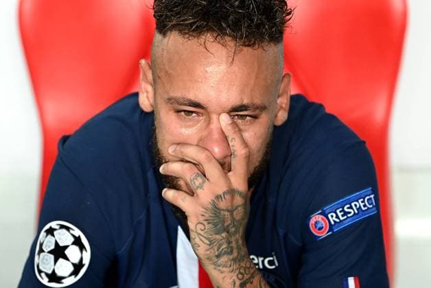 FOOTBALL : Paris Saint Germain vs Bayern Munich - Finale - UEFA Ligue des Champions - 23 08 2020 LISBON, PORTUGAL - AUGUST 23: Neymar of Paris Saint-Germain looks dejected following his team s defeat in the UEFA Champions League Final match between Paris Saint-Germain and Bayern Munich at Estadio do Lisboa e Benfica on August 23, 2020 in Lisbon, Portugal. Lisbonne Portugal