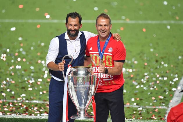 23.08.2020, Final Football UEFA Champions League FC BAYERN MUENCHEN - PARIS ST. GERMAIN (PSG) 23.08.2020, UEFA Champions League 2019 2020, Finalturnier, Finale in Lissabon, FC BAYERN MUENCHEN - PARIS ST. GERMAIN (PSG), im Estadio da Luz (Lissabon), Championsleague-Sieger Bayern München feiert den Titel.v.li: Sportdirektor Hasan Salihamidzic (Bayern München), Trainer Hans-Dieter Flick (FC Bayern München). Photographer: Frank Hoermann Simon Pool via MIS - UEFA REGULATIONS PROHIBIT ANY USE OF PHOTOGRAPHS as IMAGE SEQUENCES and or QUASI-VIDEO - National and international News-Agencies OUT Editorial Use ONLY Lisbon Estadio da Luz de Benfica Portugal