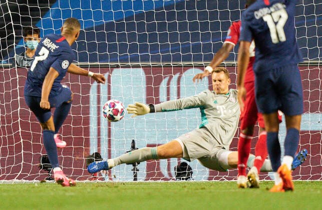 Final Football UEFA Champions League FC BAYERN MUENCHEN - PARIS SAINT GERMAIN (PSG) 1-0 Lisbon, Lissabon, Portugal, 23rd August 2020. Manuel NEUER, FCB 1 save against Kylian MBAPPE, PSG 7 in the final match UEFA Champions League, final tournament FC BAYERN MUENCHEN - PARIS ST. GERMAIN (PSG) 1-0 in season 2019 2020, FCB, Photographer: Peter Schatz Pool - UEFA REGULATIONS PROHIBIT ANY USE OF PHOTOGRAPHS as IMAGE SEQUENCES and or QUASI-VIDEO - National and international News-Agencies OUT Editorial Use ONLY Lisbon Estadio da Luz de Benfica Portugal