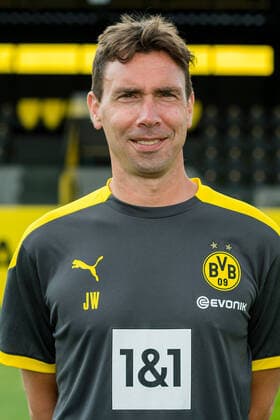 Offizieller Fototermin Borussia Dortmund 2020 Reha-Trainer Johannes Wieber; Borussia Dortmund; 1.BL, Porträttermin 2020 2021 Foto: Alexandre Simoes BVB via TEAM2sportphoto Dortmund Nordrhein-Westfalen Deutschland