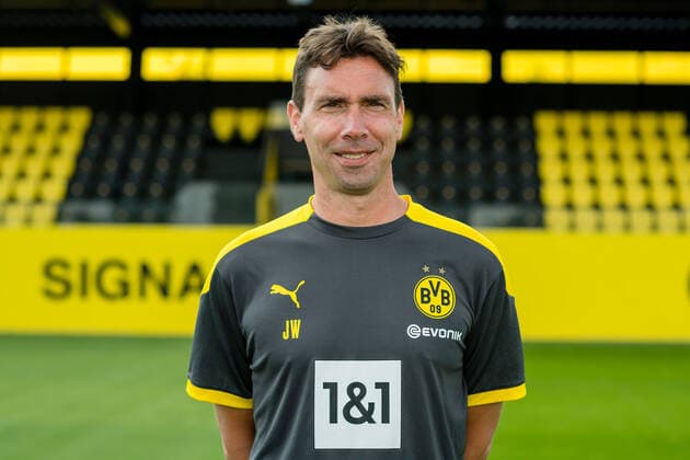Offizieller Fototermin Borussia Dortmund 2020 Reha-Trainer Johannes Wieber; Borussia Dortmund; 1.BL, Porträttermin 2020 2021 Foto: Alexandre Simoes BVB via TEAM2sportphoto Dortmund Nordrhein-Westfalen Deutschland
