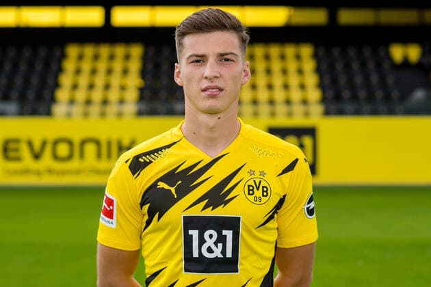 Offizieller Fototermin Borussia Dortmund 2020 Tobias Raschl; Borussia Dortmund; 1.BL, Porträttermin 2020 2021 Foto: Alexandre Simoes BVB via TEAM2sportphoto Dortmund Nordrhein-Westfalen Deutschland