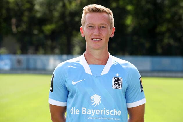 25.08.2020, Fussball 3. Bundesliga, TSV 1860 München Portraitfotos 25.08.2020, Fussball 3. Bundesliga 2020 2021, TSV 1860 München, Porträttermin an der Grünwalderstrasse. Fabian Greilinger (TSV 1860 München) München Deutschland