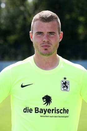 25.08.2020, Fussball 3. Bundesliga, TSV 1860 München Portraitfotos 25.08.2020, Fussball 3. Bundesliga 2020 2021, TSV 1860 München, Porträttermin an der Grünwalderstrasse. Torwart György Szekely (TSV 1860 München). München Deutschland