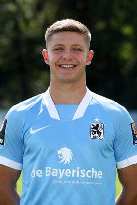 25.08.2020, Fussball 3. Bundesliga, TSV 1860 München Portraitfotos 25.08.2020, Fussball 3. Bundesliga 2020 2021, TSV 1860 München, Porträttermin an der Grünwalderstrasse. Maxim Greseler (1860 München). München Deutschland