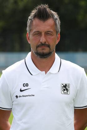 25.08.2020, Fussball 3. Bundesliga, TSV 1860 München Portraitfotos 25.08.2020, Fussball 3. Bundesliga 2020 2021, TSV 1860 München, Porträttermin an der Grünwalderstrasse. Co-Trainer Oliver Beer (TSV 1860 München) München Deutschland