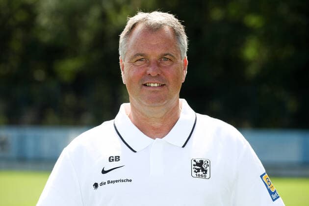 25.08.2020, Fussball 3. Bundesliga, TSV 1860 München Portraitfotos 25.08.2020, Fussball 3. Bundesliga 2020 2021, TSV 1860 München, Porträttermin an der Grünwalderstrasse. Co-Trainer Günther Brandl (TSV 1860 München) . München Deutschland