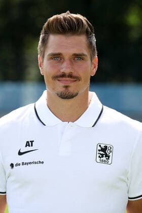 25.08.2020, Fussball 3. Bundesliga, TSV 1860 München Portraitfotos 25.08.2020, Fussball 3. Bundesliga 2020 2021, TSV 1860 München, Porträttermin an der Grünwalderstrasse. Athletik-Trainer Matthias Luginger (TSV 1860 München), München Deutschland