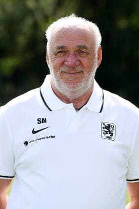 25.08.2020, Fussball 3. Bundesliga, TSV 1860 München Portraitfotos 25.08.2020, Fussball 3. Bundesliga 2020 2021, TSV 1860 München, Porträttermin an der Grünwalderstrasse. Betreuer Norbert Stegmann (TSV 1860 München) München Deutschland